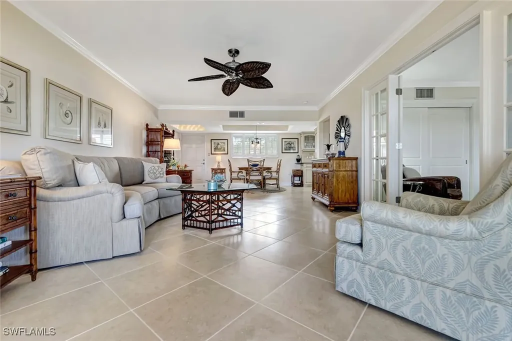 383 Harbour Drive Naples FL 34103