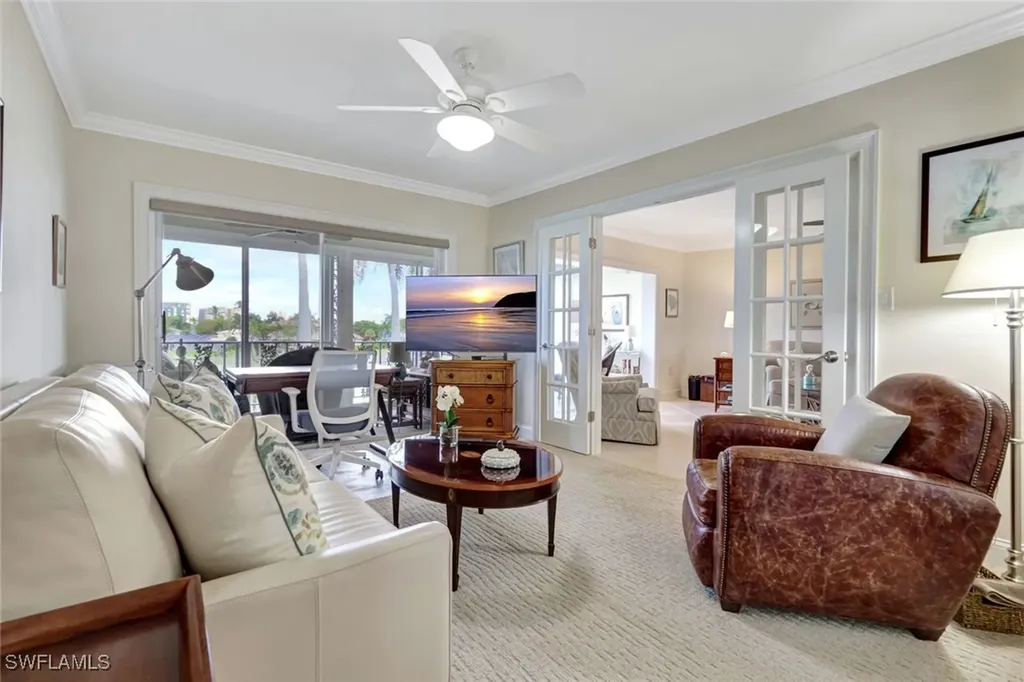 383 Harbour Drive Naples FL 34103
