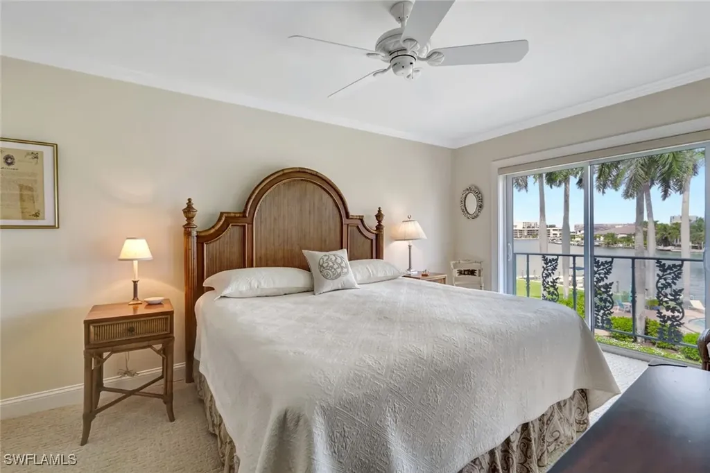 383 Harbour Drive Naples FL 34103