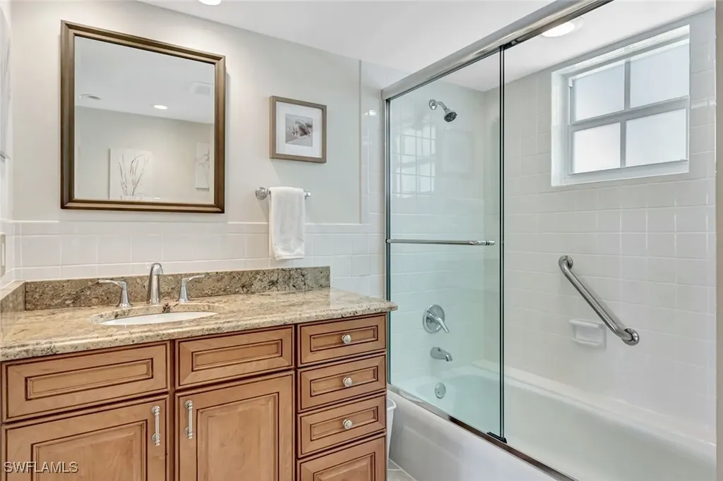 383 Harbour Drive Naples FL 34103