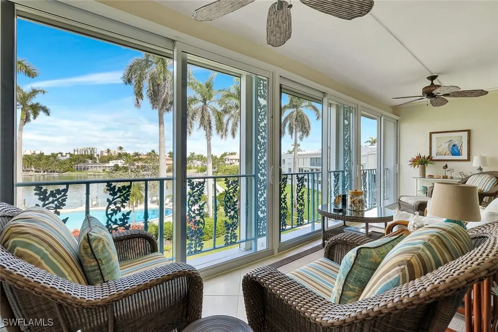 383 Harbour Drive Naples FL 34103