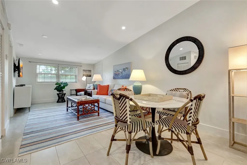 383 Harbour Drive Naples FL 34103