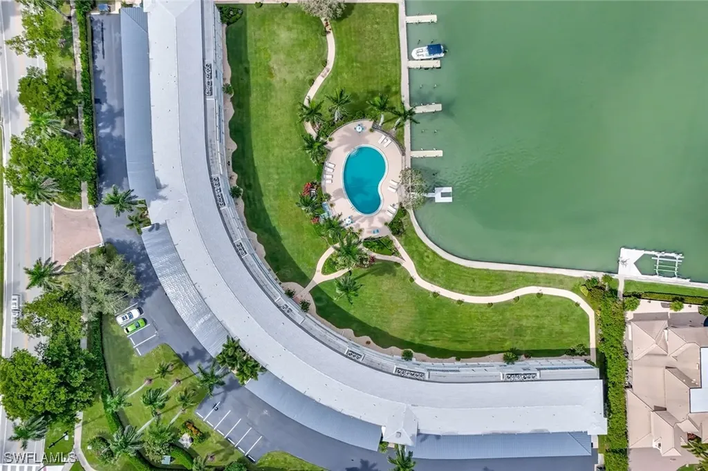 383 Harbour Drive Naples FL 34103