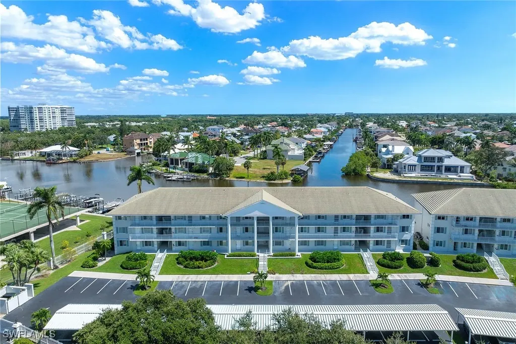 10686 Gulf Shore Drive Naples FL 34108