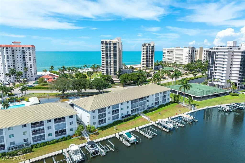 10686 Gulf Shore Drive Naples FL 34108