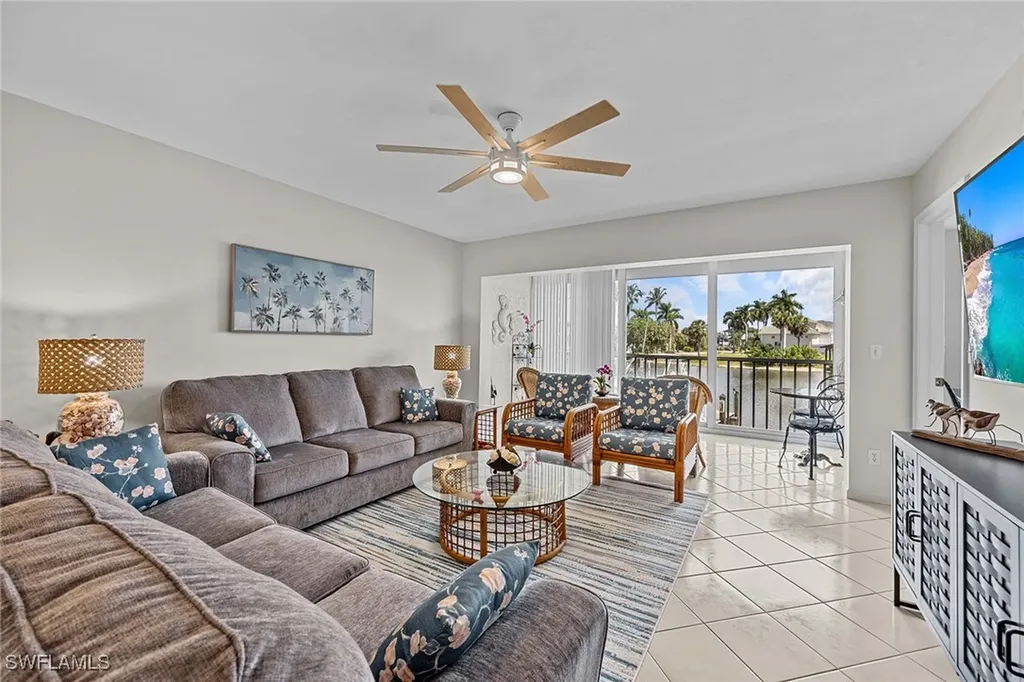 10686 Gulf Shore Drive Naples FL 34108