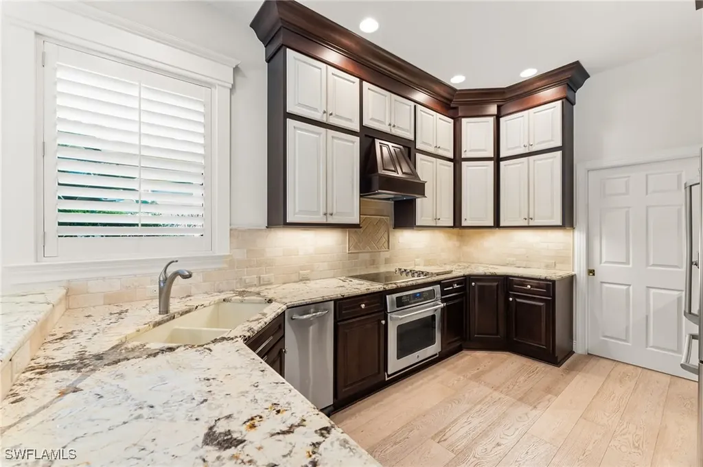 9296 Troon Lakes Drive Naples FL 34109