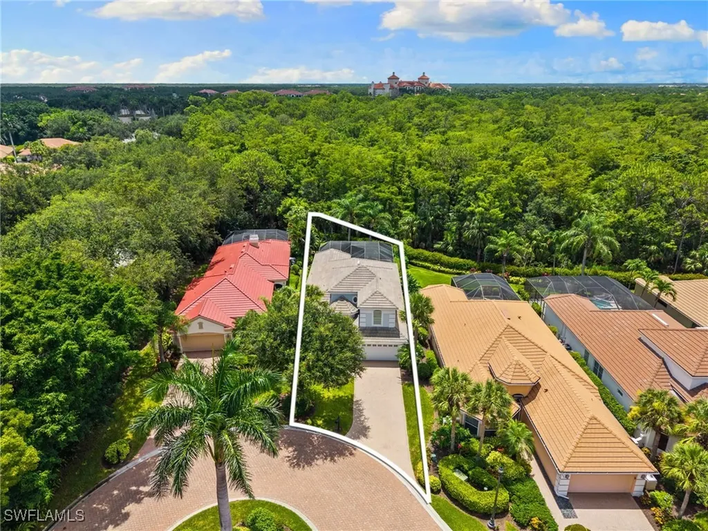 9296 Troon Lakes Drive Naples FL 34109