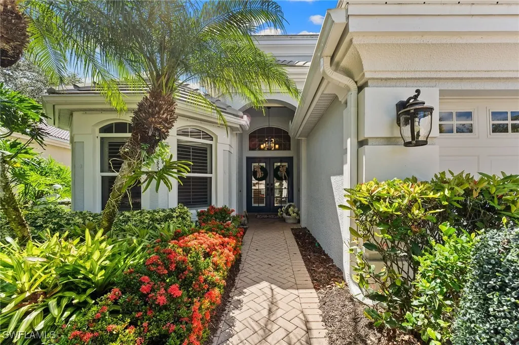 9296 Troon Lakes Drive Naples FL 34109