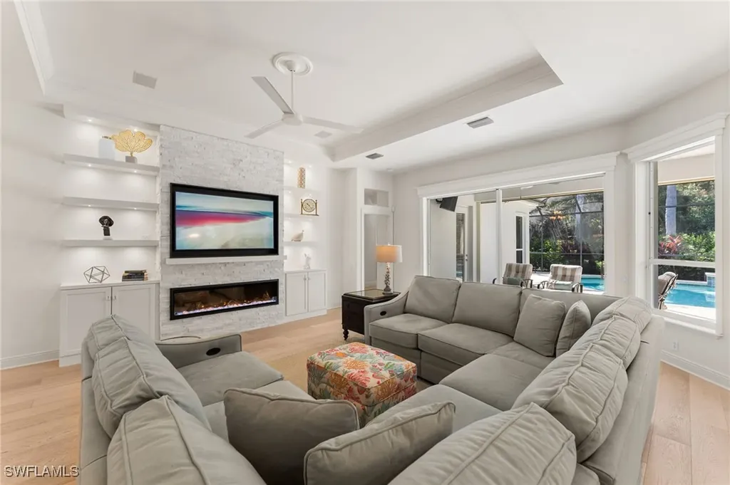 9296 Troon Lakes Drive Naples FL 34109