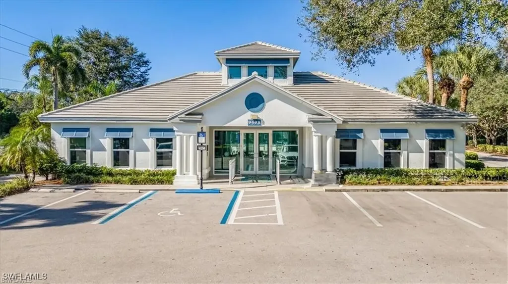 6325 Wilshire Pines Circle Naples FL 34109