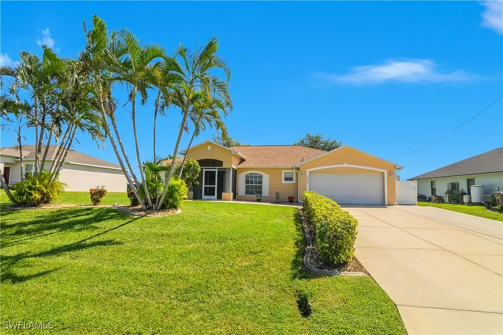 2905 NE 1st Place Cape Coral FL 33909