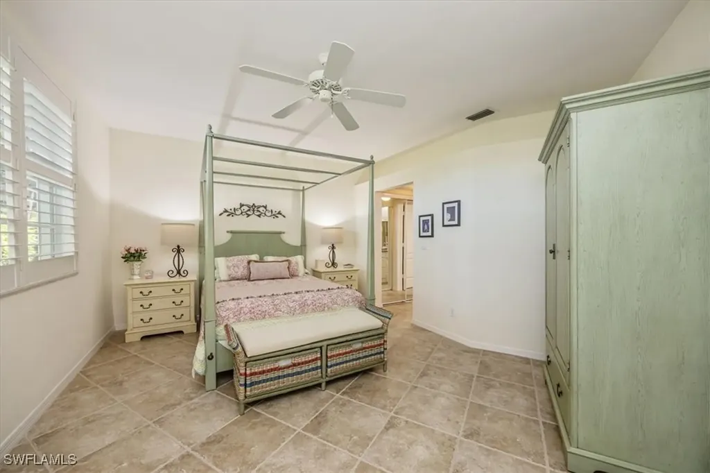 8380 Excalibur Circle Naples FL 34108