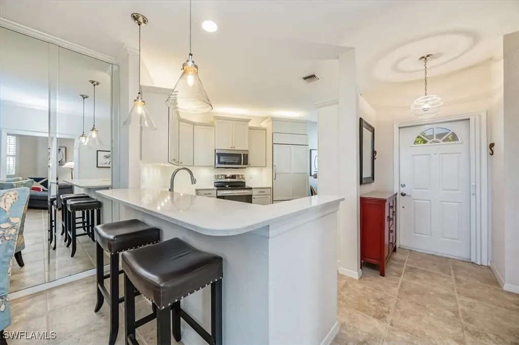 8380 Excalibur Circle Naples FL 34108