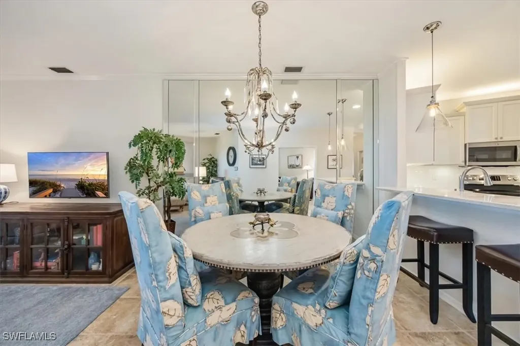 8380 Excalibur Circle Naples FL 34108