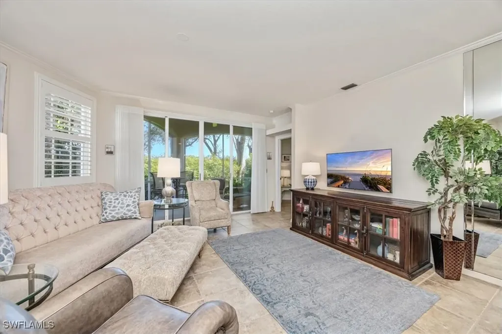 8380 Excalibur Circle Naples FL 34108