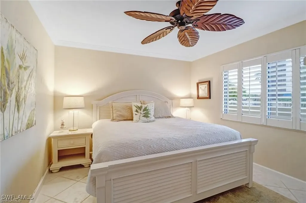 10475 Gulf Shore Drive Naples FL 34108