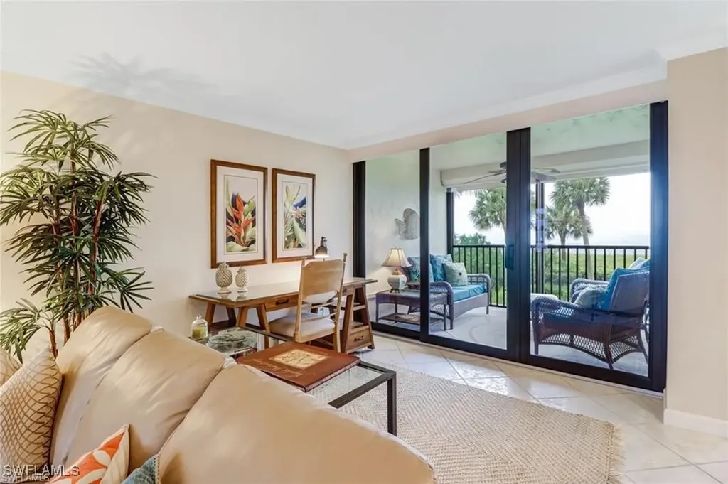 10475 Gulf Shore Drive Naples FL 34108
