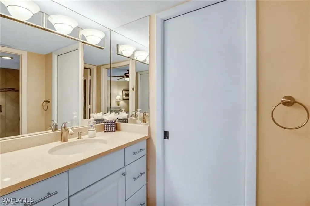 10475 Gulf Shore Drive Naples FL 34108