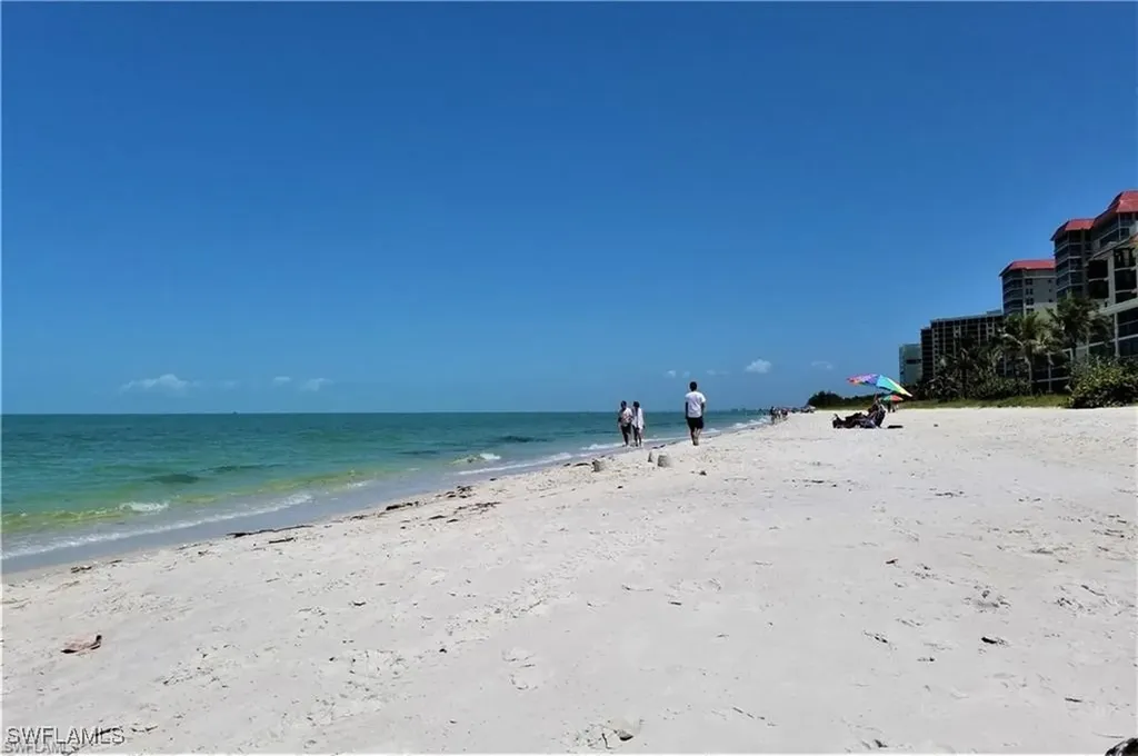 10475 Gulf Shore Drive Naples FL 34108