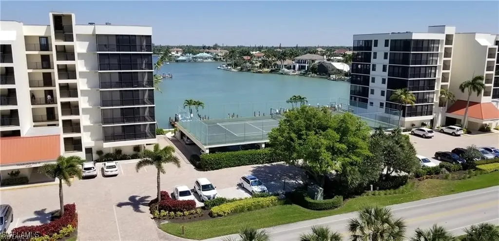 10475 Gulf Shore Drive Naples FL 34108