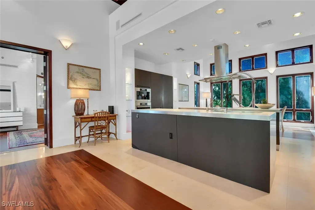 795 18th Avenue S Naples FL 34102