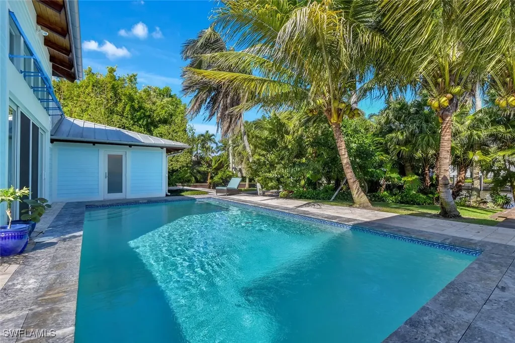 795 18th Avenue S Naples FL 34102