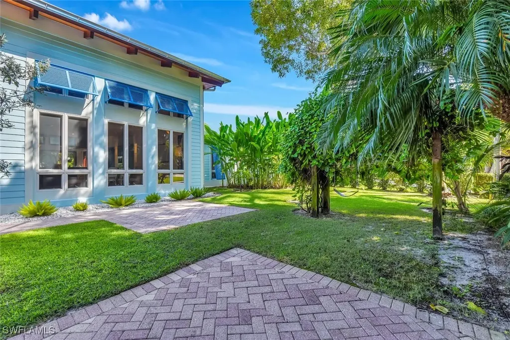 795 18th Avenue S Naples FL 34102