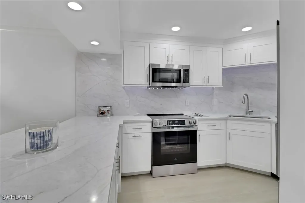 1 Bluebill Avenue Naples FL 34108