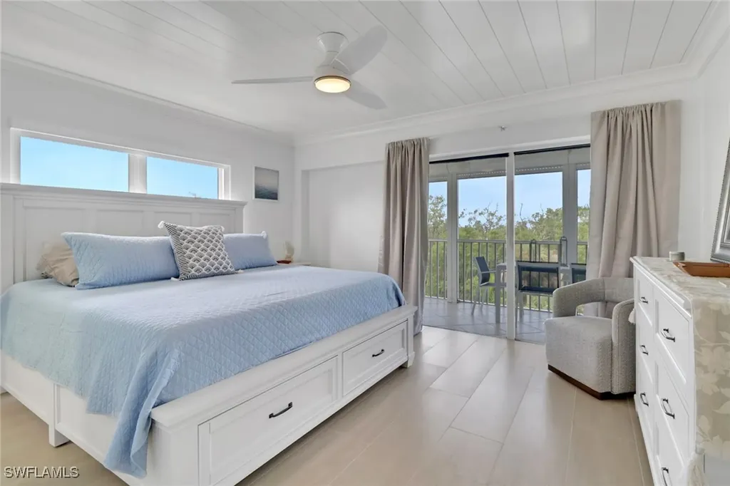 1 Bluebill Avenue Naples FL 34108