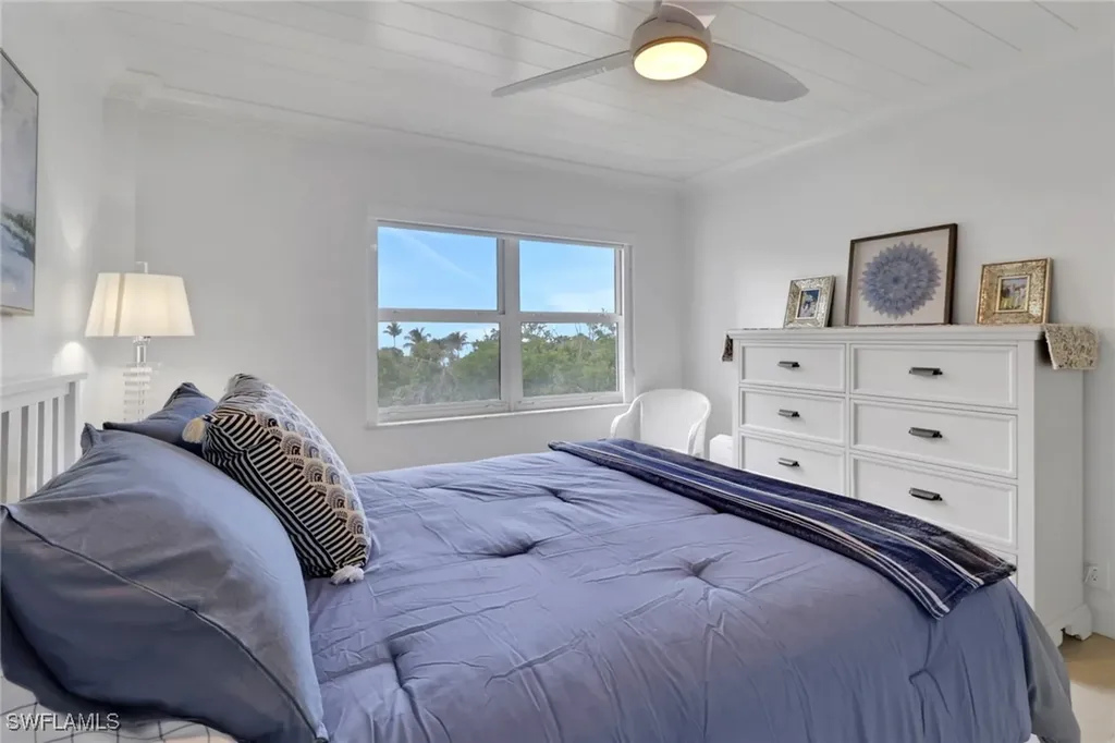 1 Bluebill Avenue Naples FL 34108