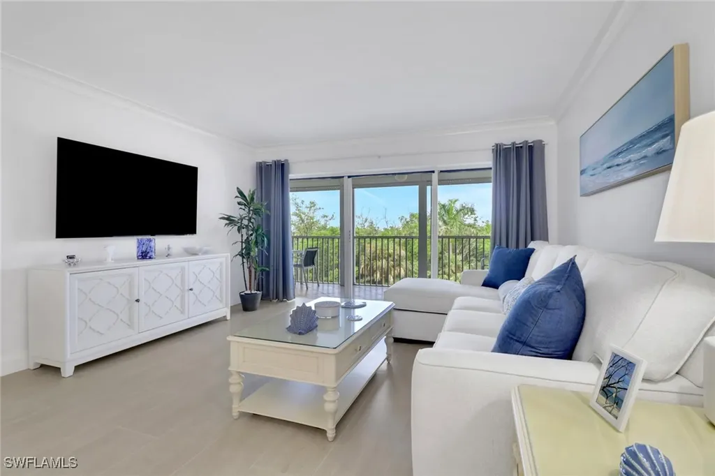 1 Bluebill Avenue Naples FL 34108