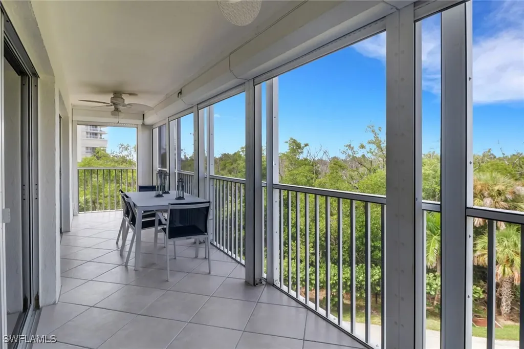 1 Bluebill Avenue Naples FL 34108