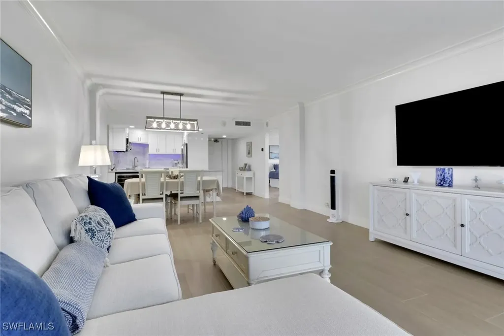 1 Bluebill Avenue Naples FL 34108