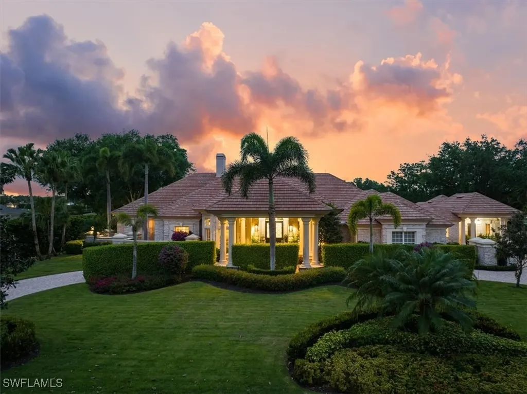 Naples FL, 13700 Pondview Circle