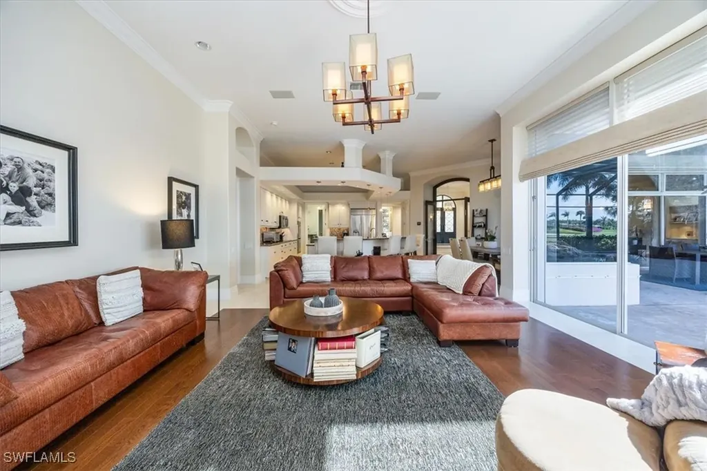13700 Pondview Circle Naples FL 34119