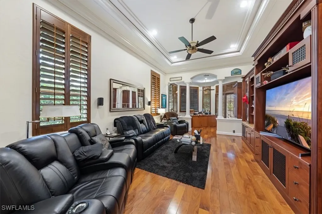 13700 Pondview Circle Naples FL 34119