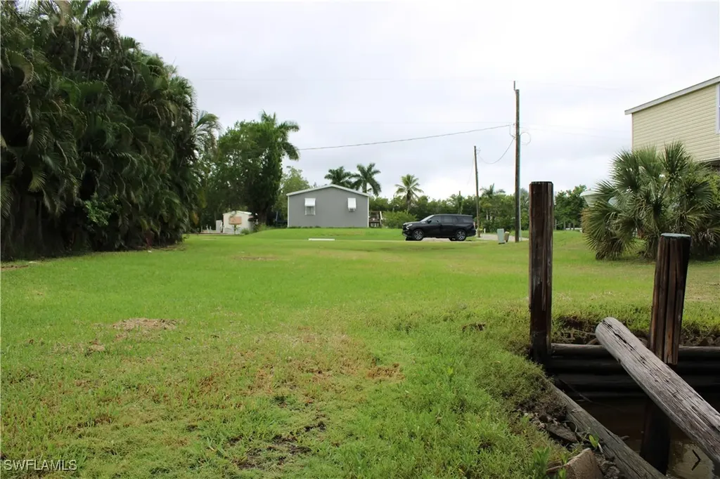 6 Spoonbill Avenue Everglades City FL 34139
