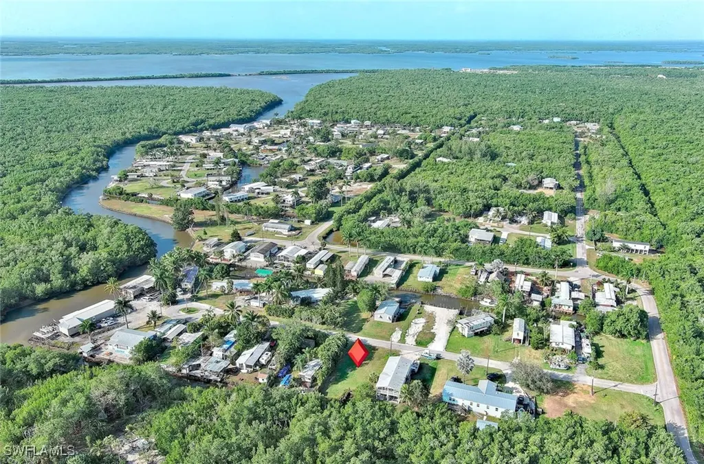6 Spoonbill Avenue Everglades City FL 34139