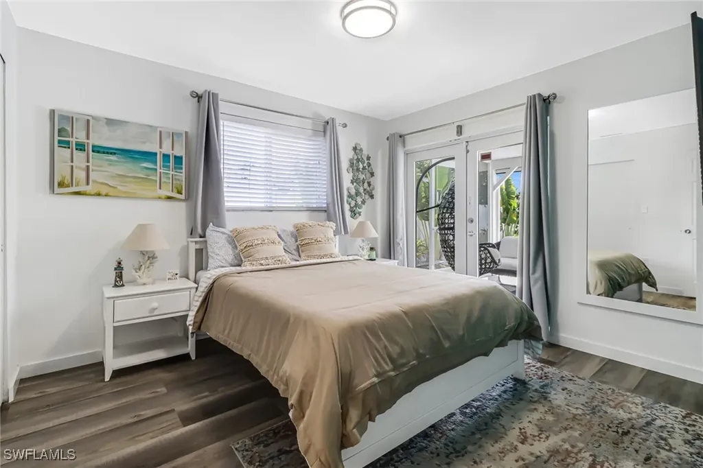 724 100th Avenue N Naples FL 34108