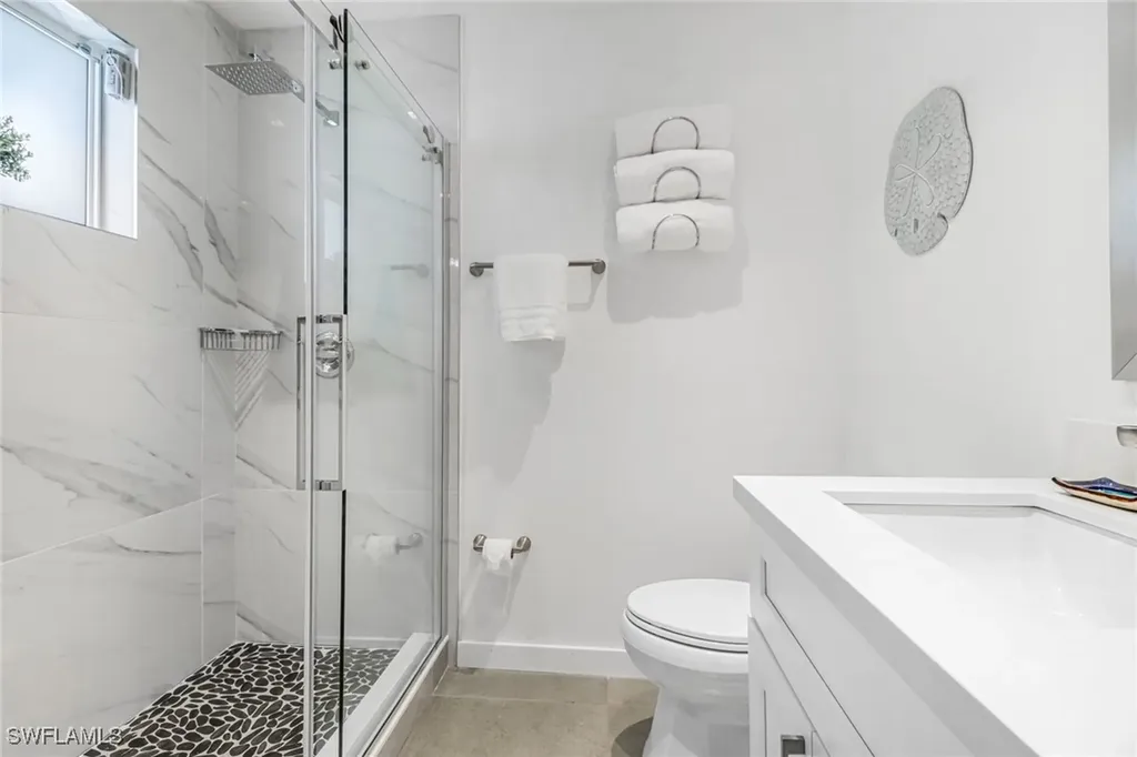 724 100th Avenue N Naples FL 34108