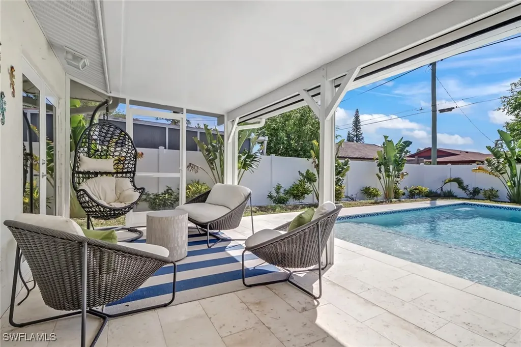 724 100th Avenue N Naples FL 34108