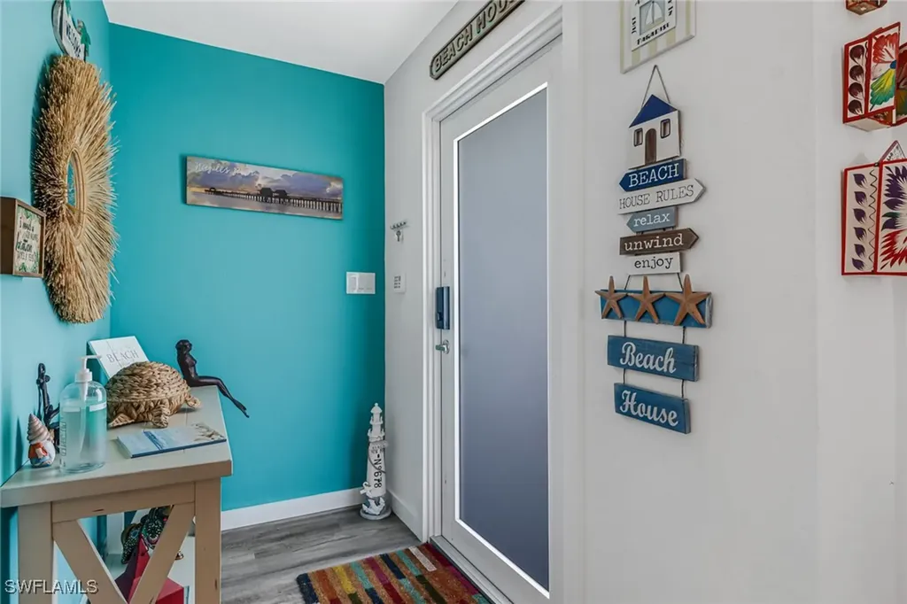 724 100th Avenue N Naples FL 34108