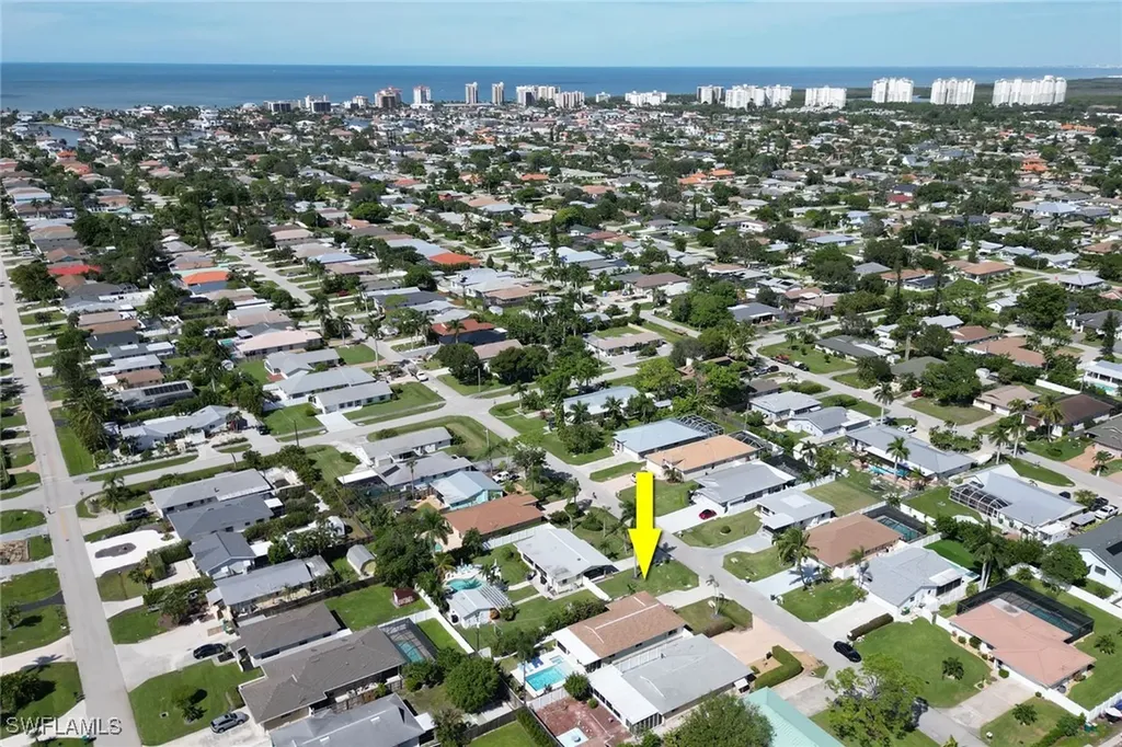 724 100th Avenue N Naples FL 34108