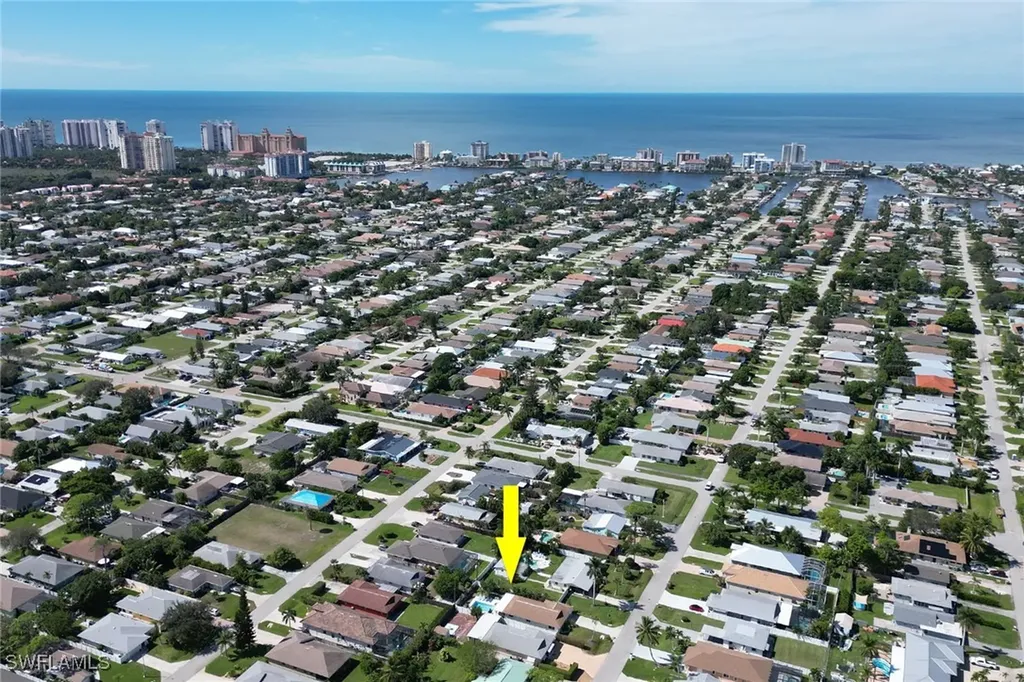 724 100th Avenue N Naples FL 34108
