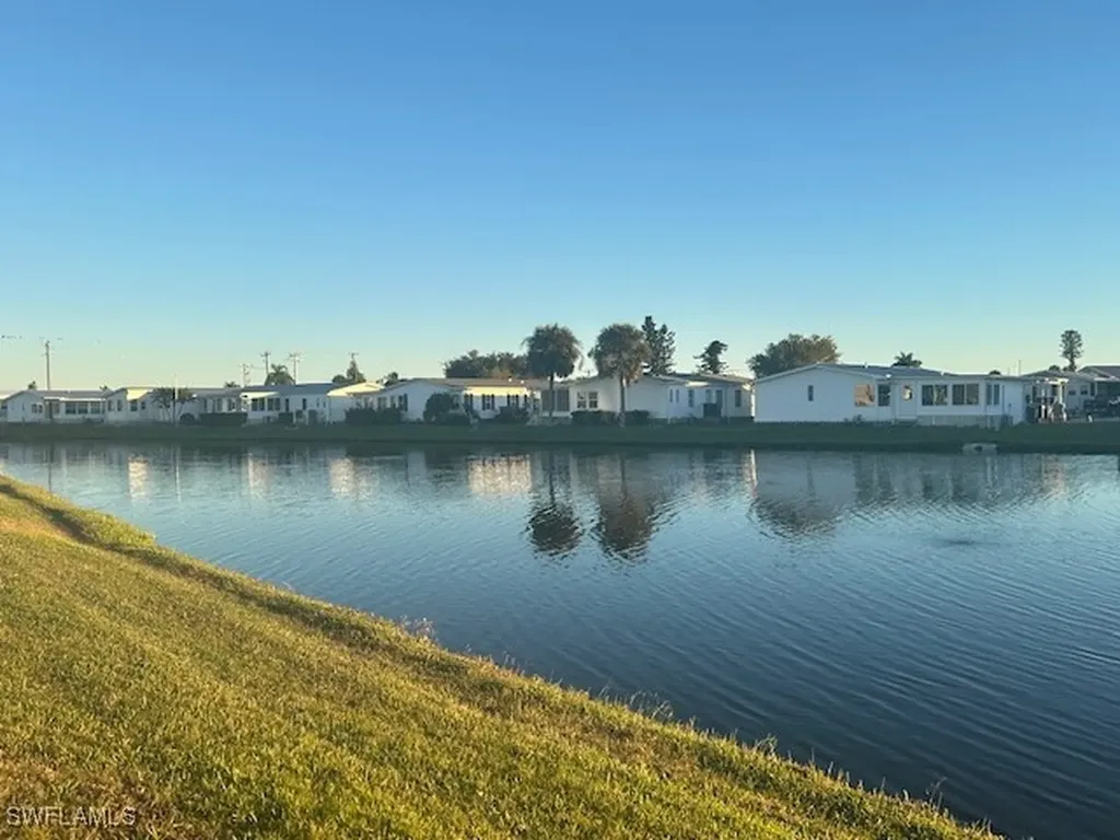 472 Sharks Point North Port FL 34287