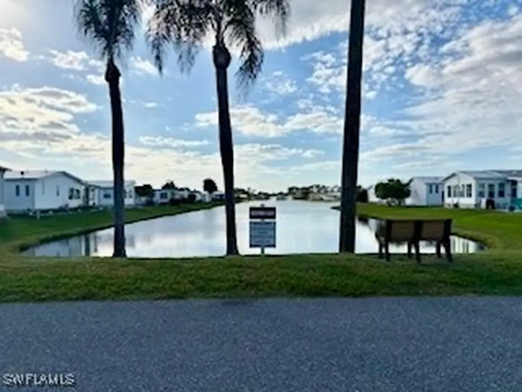 472 Sharks Point North Port FL 34287