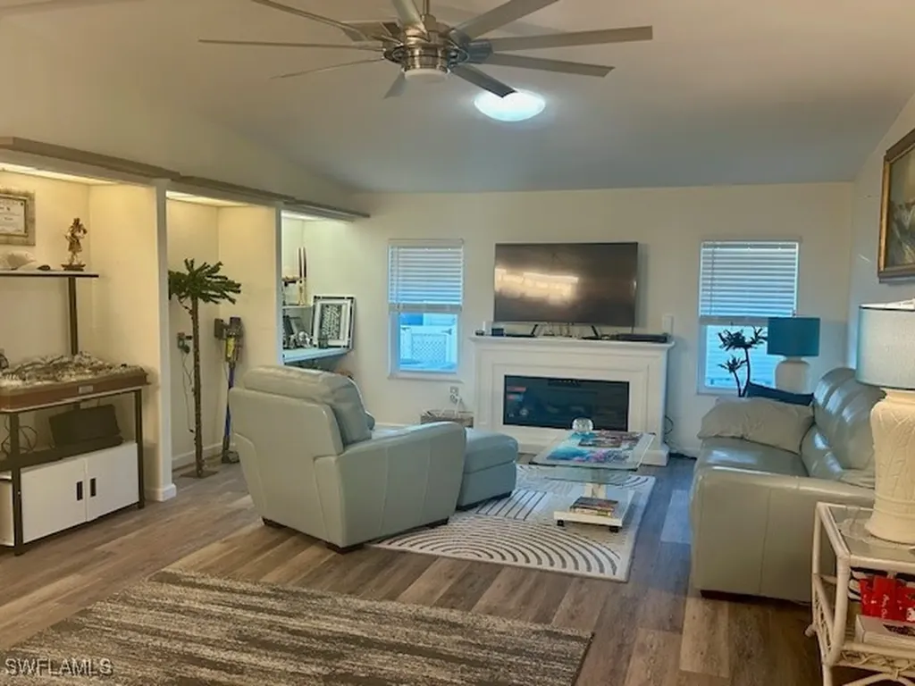 472 Sharks Point North Port FL 34287