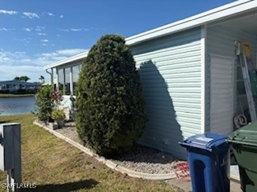 472 Sharks Point North Port FL 34287