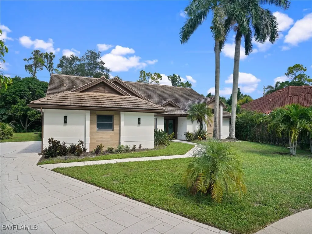 Naples FL, 2140 Harlans Run